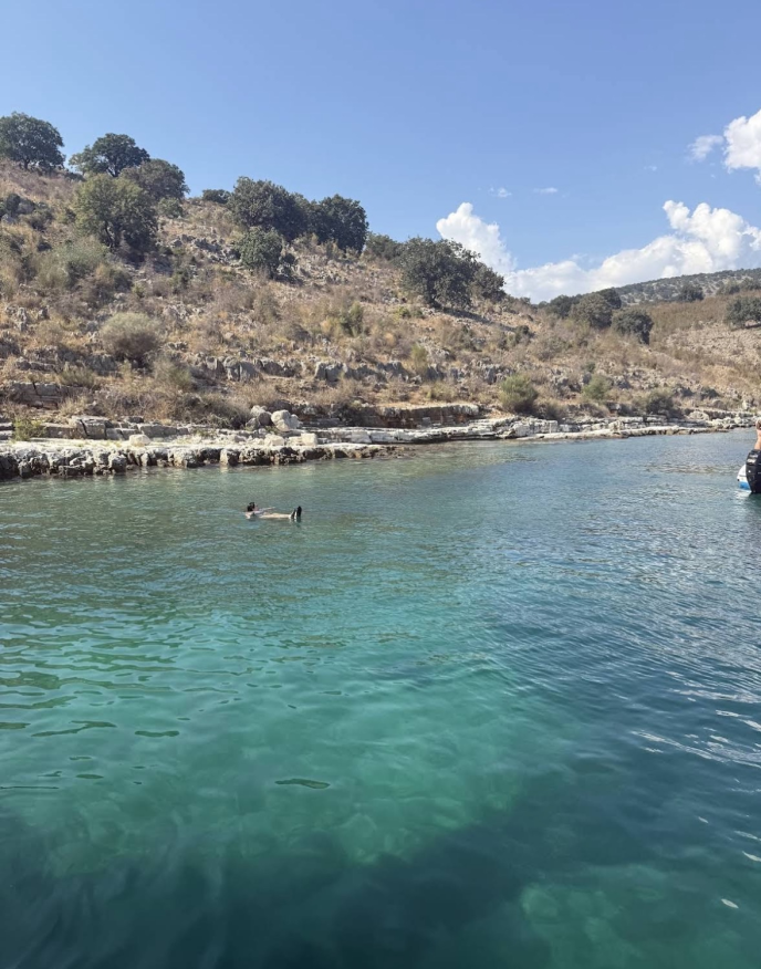 Rrojdhe — Quiet cove away from the crowds